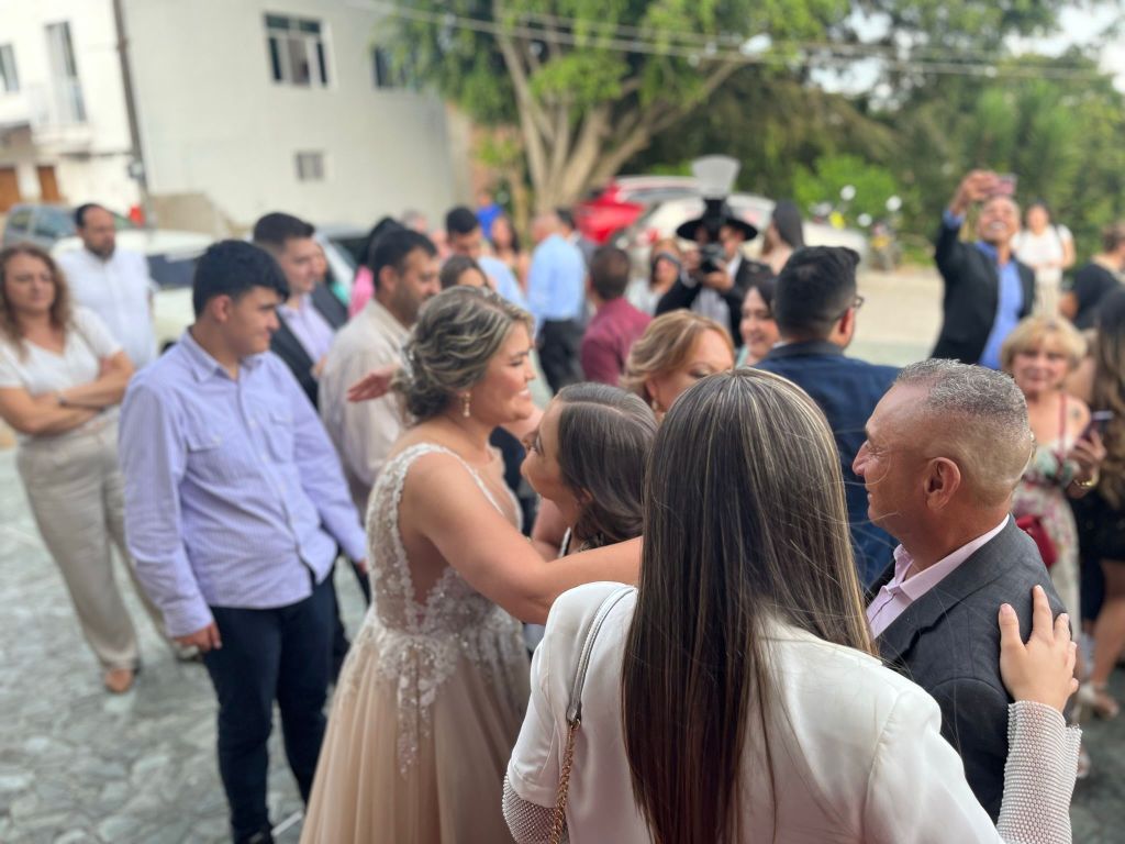 A Gringo’s Guide to Colombian Weddings